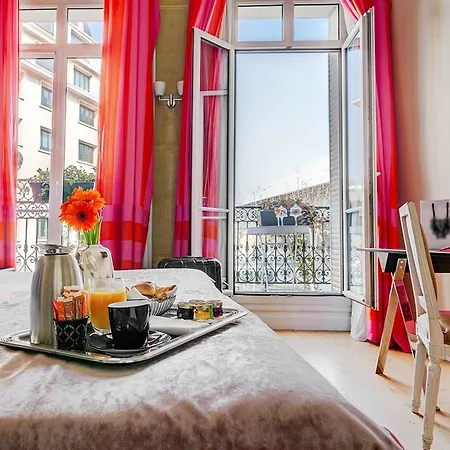 Le 123 Elysees - Astotel