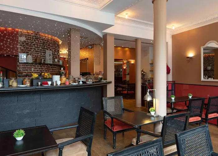 르 123 엘리제 - 아스토텔 호텔 4*