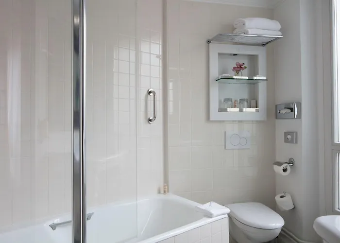 호텔 르 123 엘리제 - 아스토텔