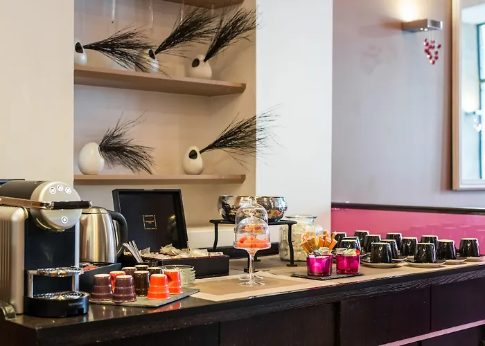 호텔 르 123 엘리제 - 아스토텔