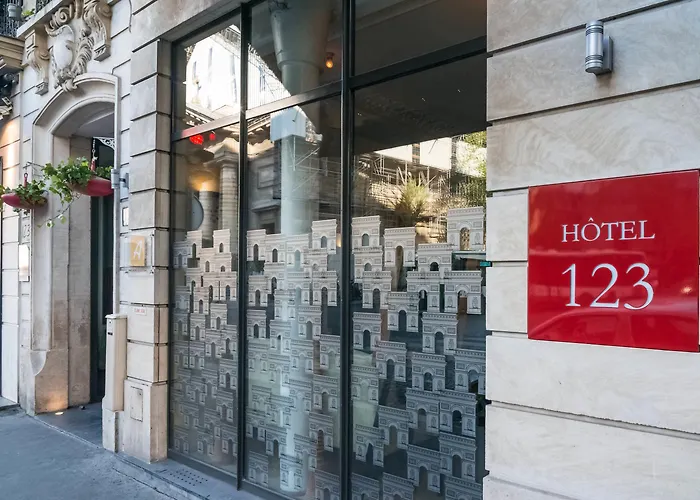 호텔 르 123 엘리제 - 아스토텔