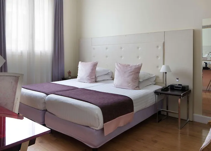 호텔 르 123 엘리제 - 아스토텔 4*