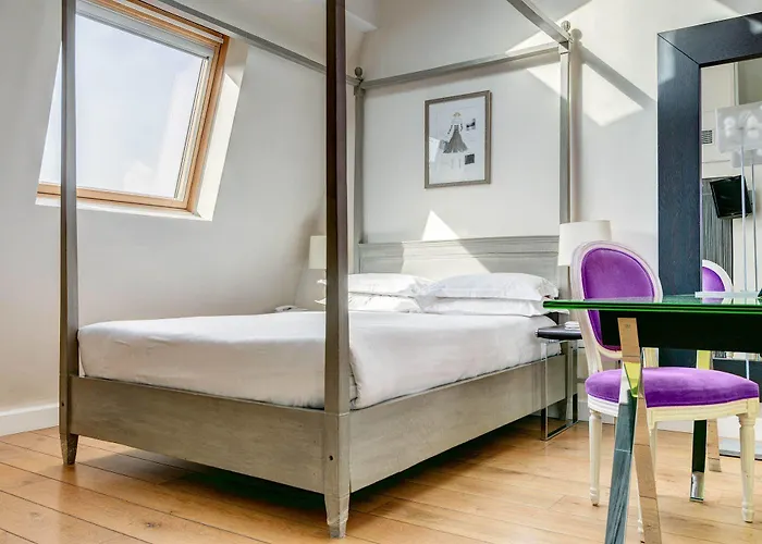 호텔 르 123 엘리제 - 아스토텔