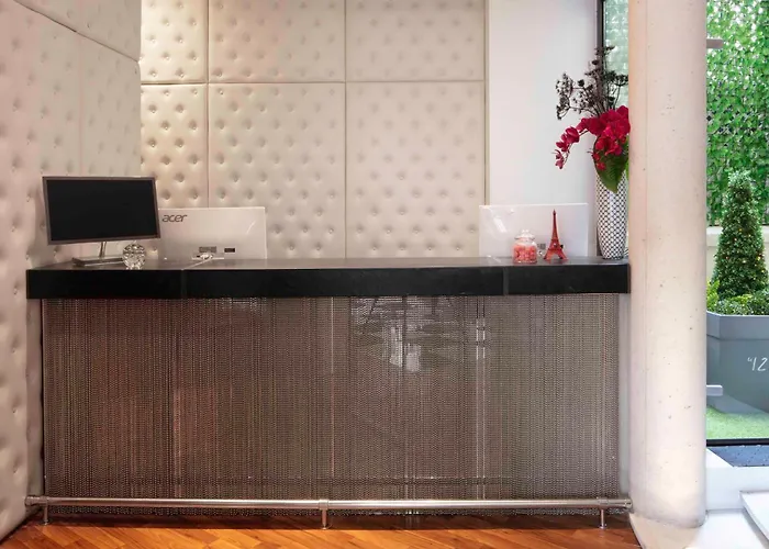 호텔 르 123 엘리제 - 아스토텔