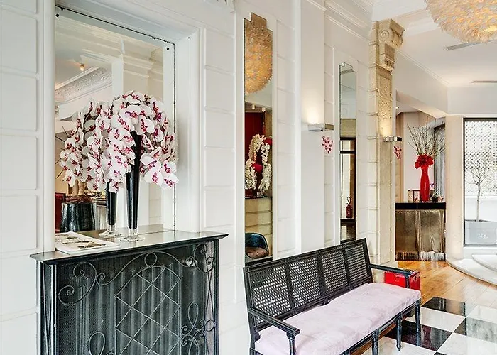 르 123 엘리제 - 아스토텔 파리